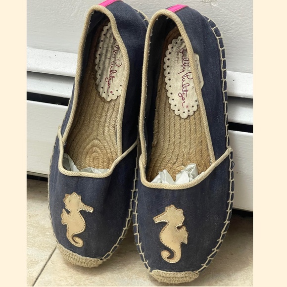 Lilly Pulitzer Lia Espadrille In True Navy with Seahorse print size 10 - Picture 1 of 7